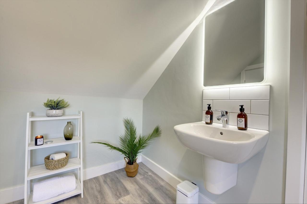 The Nook - A Modern 2 Bedroom Loft With Parking Ripon Dış mekan fotoğraf